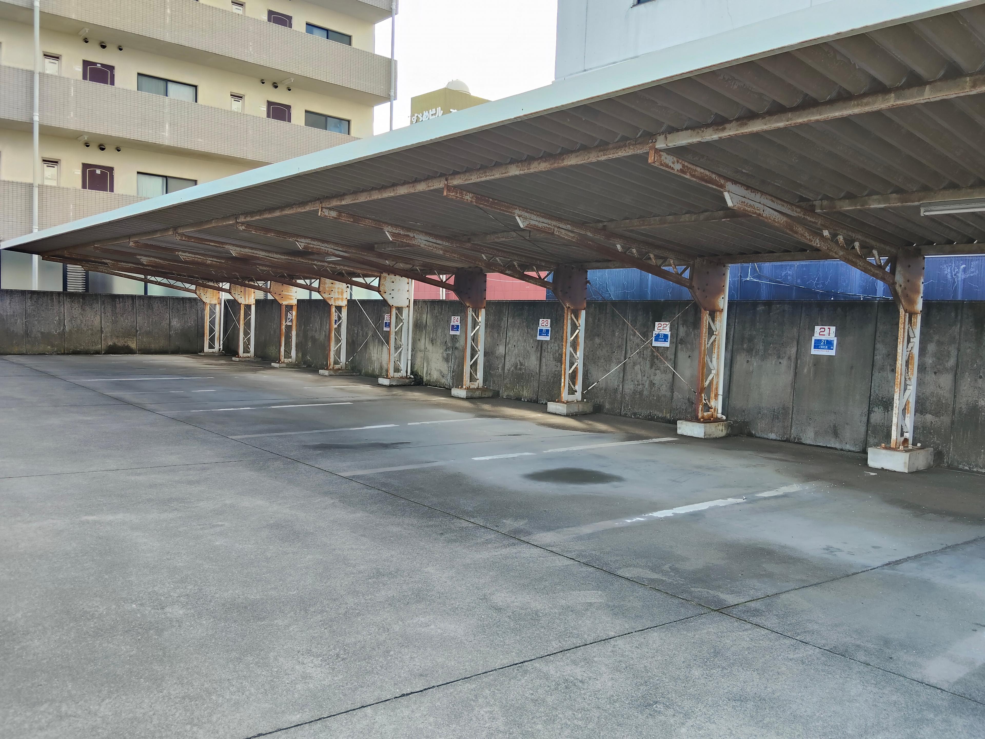 五軒町第七の外観・駐車場イメージ3枚目