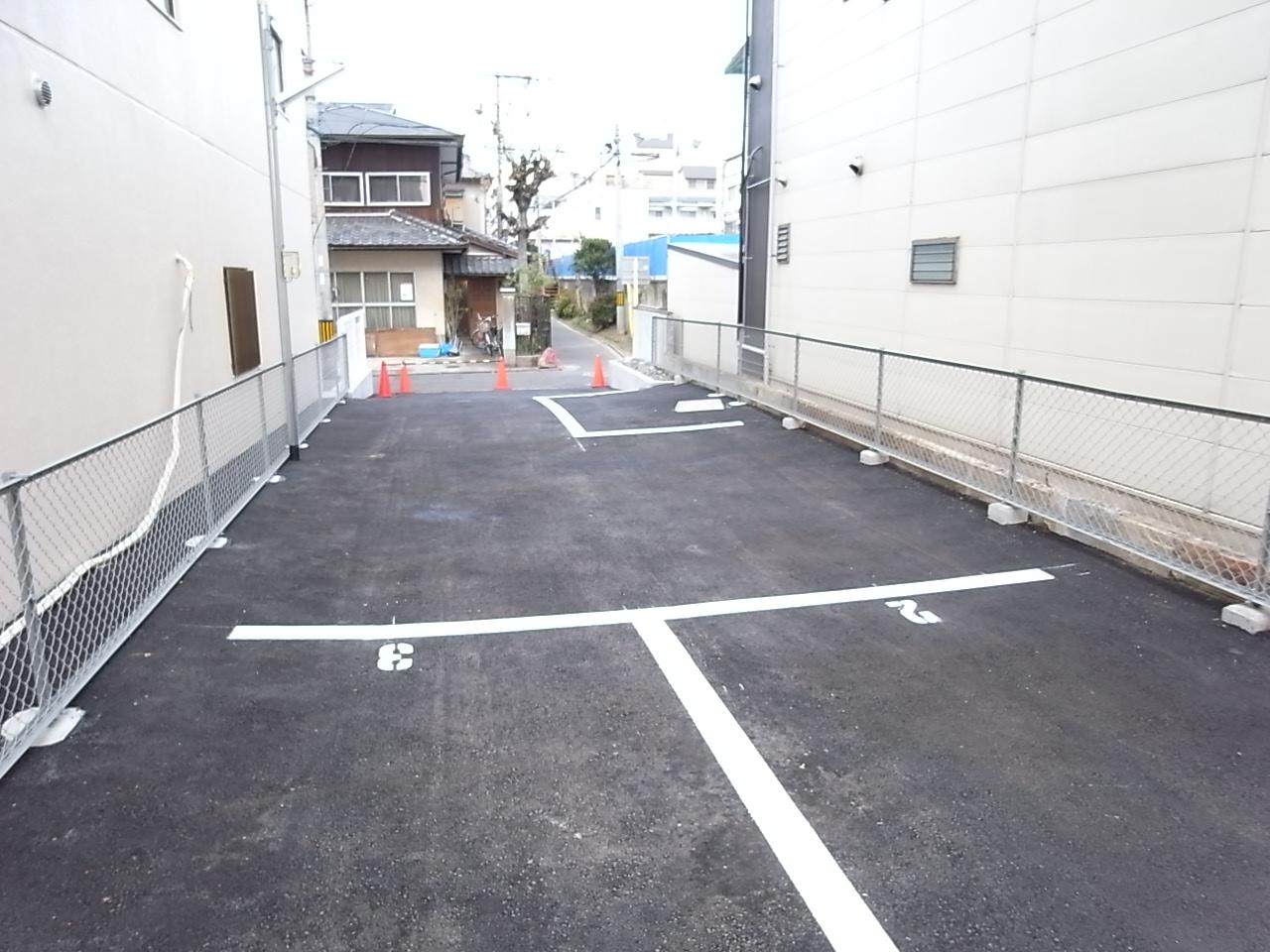 聖護院安栄ガレージの外観・駐車場イメージ2枚目