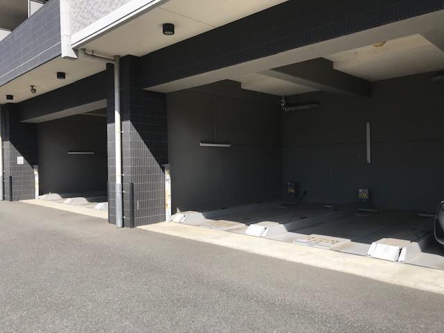 ＵＵＲコート大阪十三本町の外観・駐車場イメージ2枚目