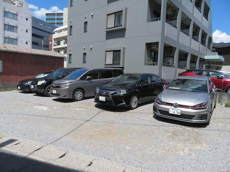 小根本中村駐車場の外観・駐車場イメージ1枚目