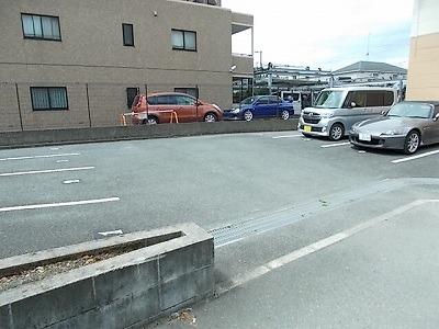 アルタ・ヴィラ河原町(14675)の外観・駐車場イメージ1枚目