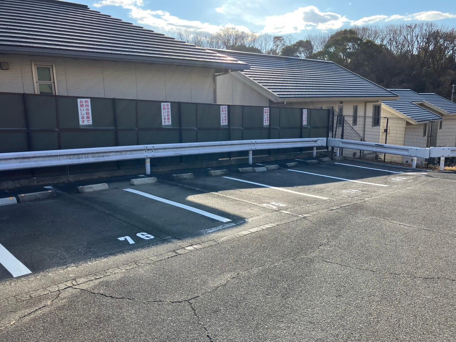 グリーンタウン香里ヶ丘前駐車場の外観・駐車場イメージ3枚目