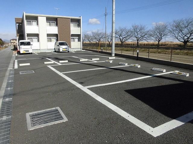 クレイノ青空(56279)の外観・駐車場イメージ1枚目
