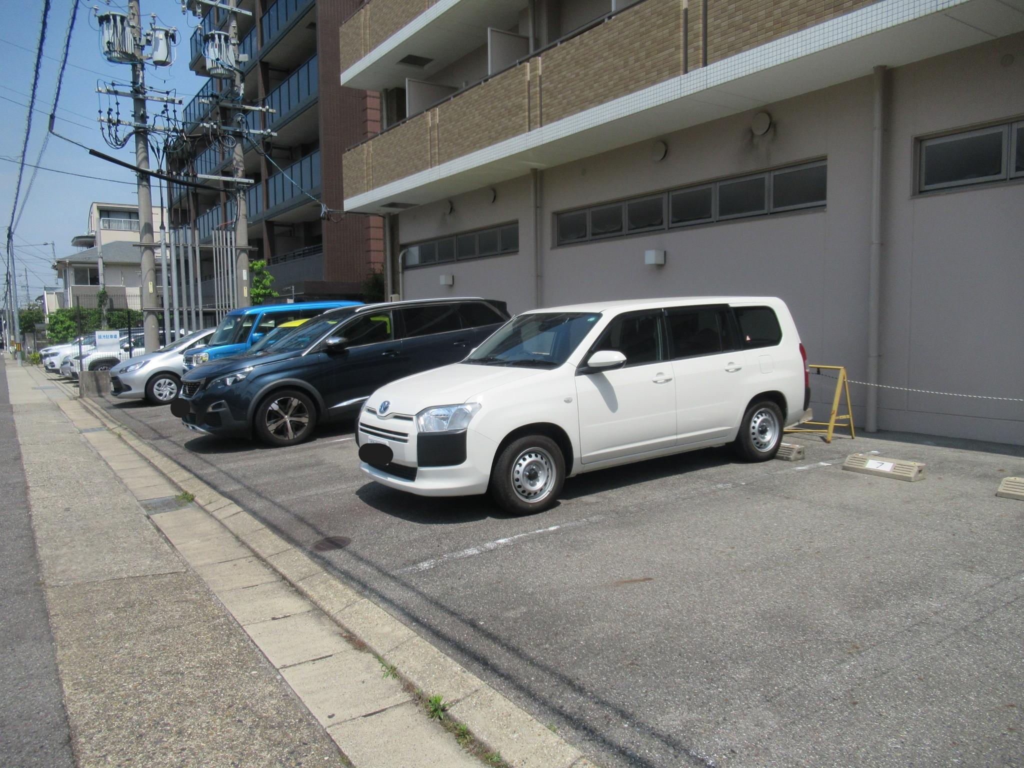 鏡池駐車場の外観・駐車場イメージ2枚目