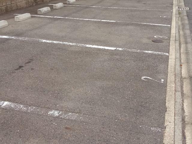 リヴェール(29983)の外観・駐車場イメージ1枚目