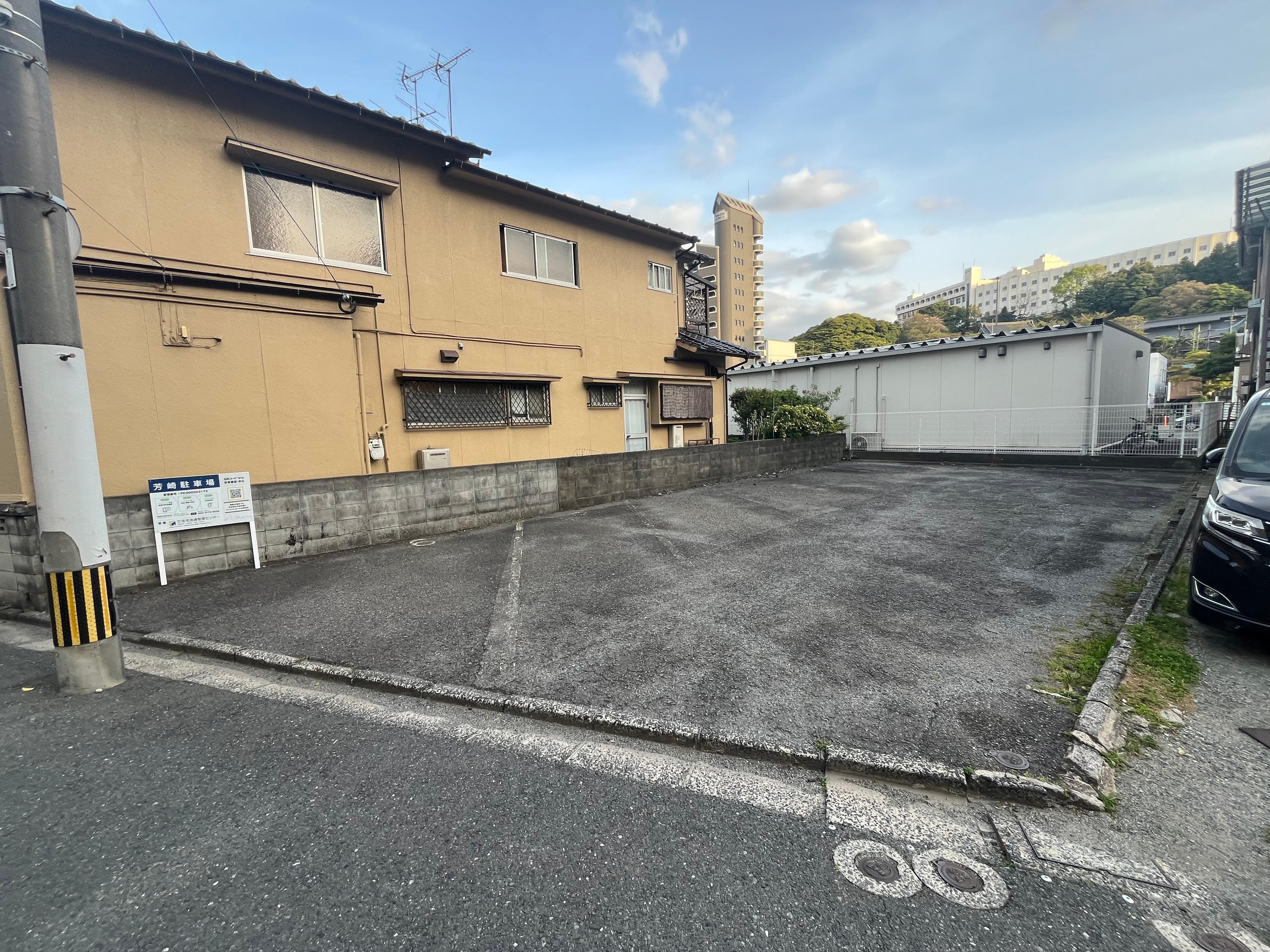 芳崎駐車場の外観・駐車場イメージ1枚目