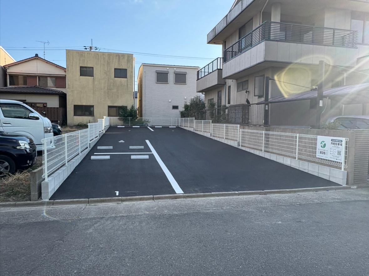 ８３５の外観・駐車場イメージ1枚目