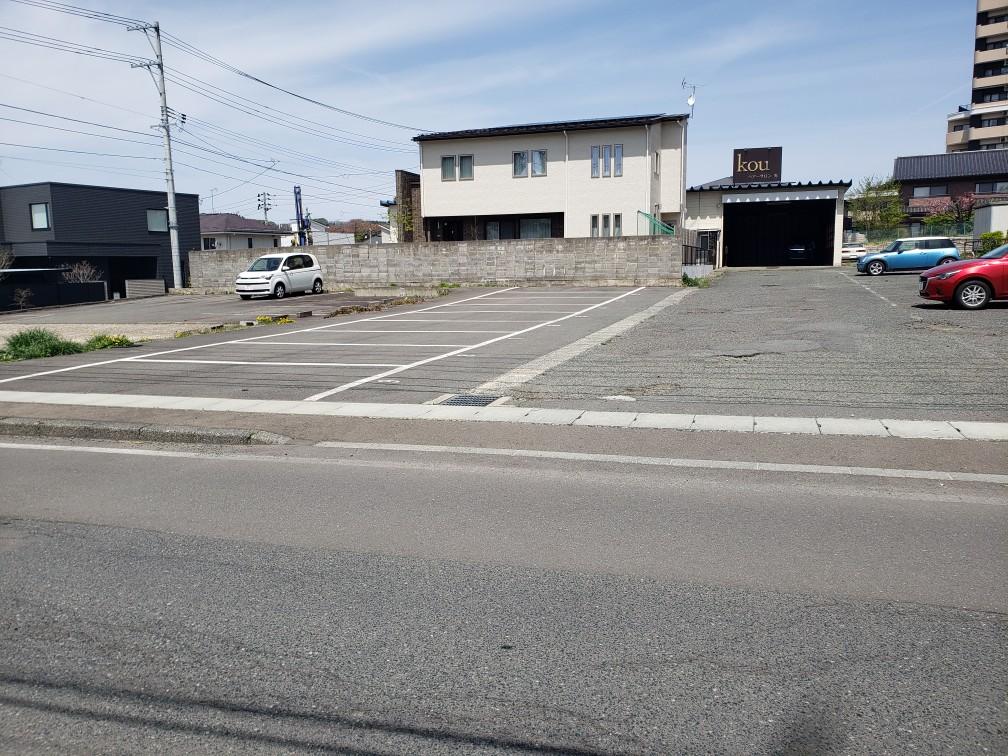 川喜駐車場2の外観・駐車場イメージ1枚目