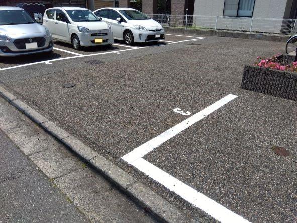 末広(24713)の外観・駐車場イメージ1枚目
