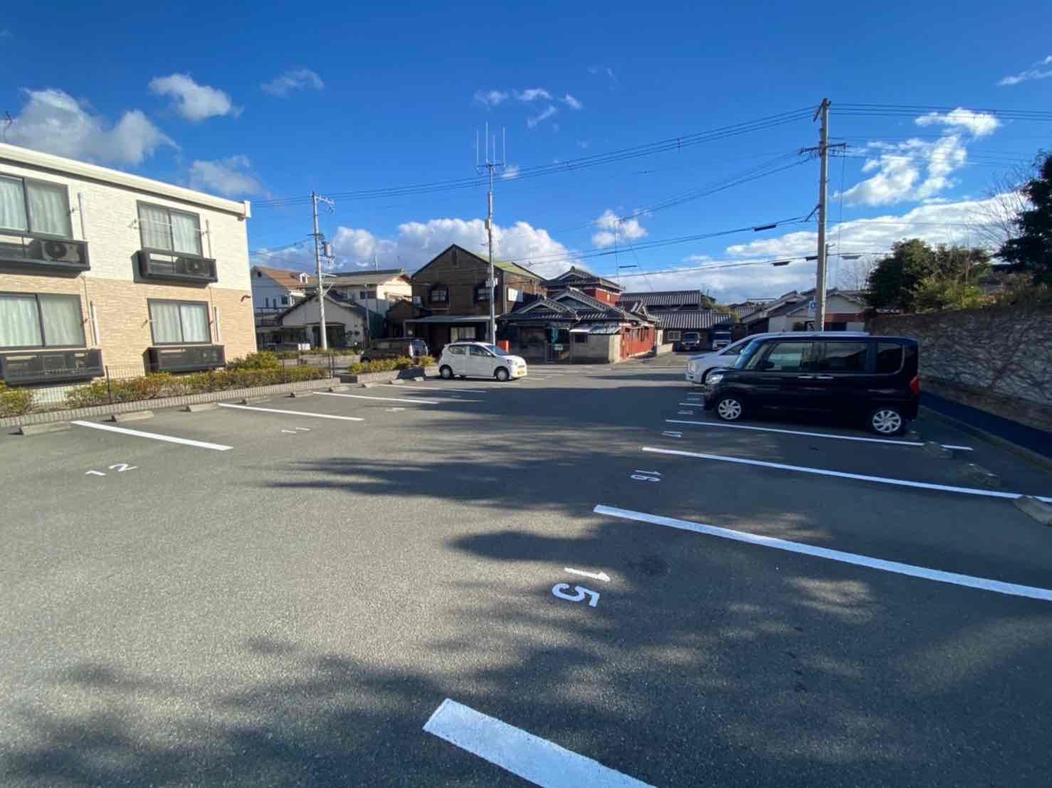 ビエネスタ(28892)の外観・駐車場イメージ3枚目