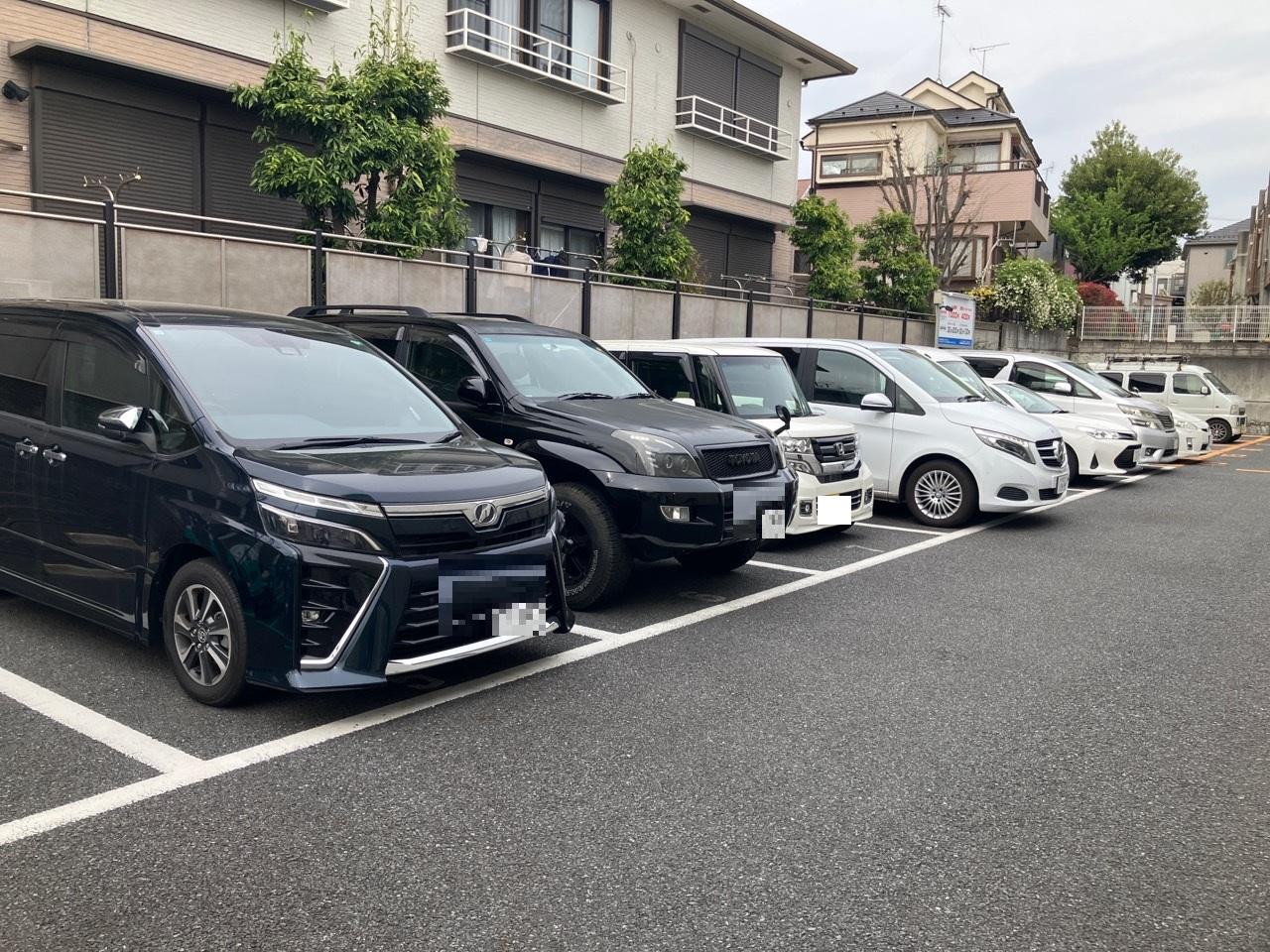 リブリ・白楽SDN駐車場の外観・駐車場イメージ2枚目
