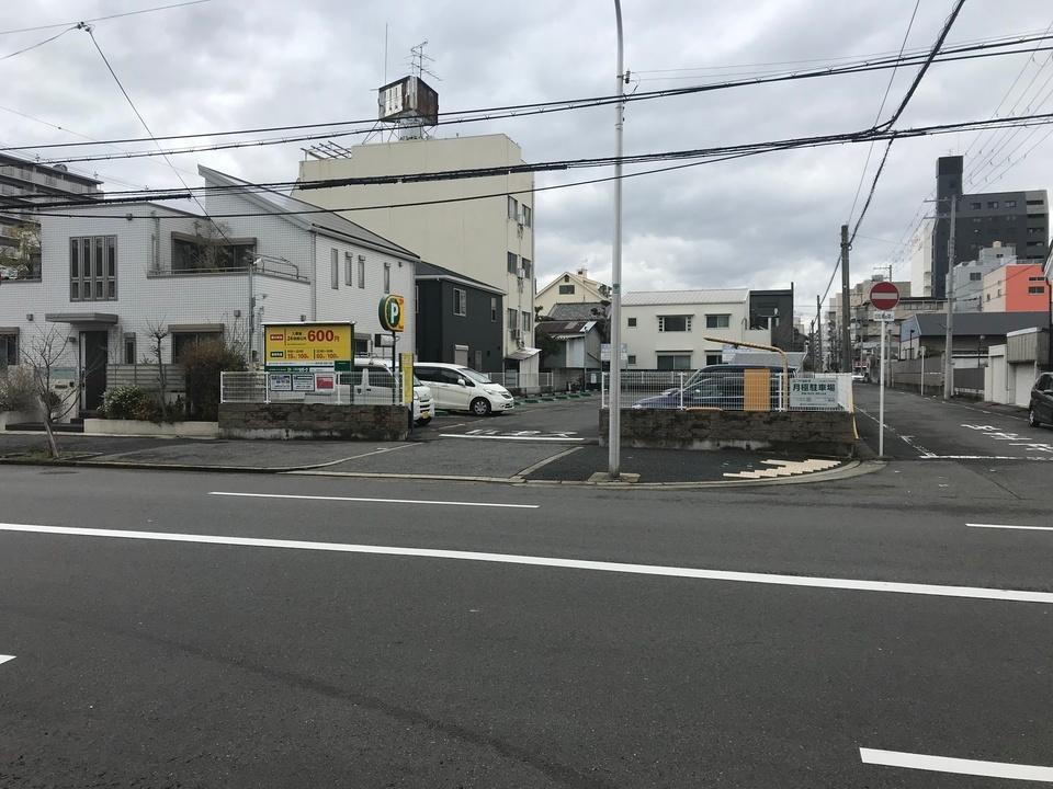 寺地町西一丁の外観・駐車場イメージ1枚目