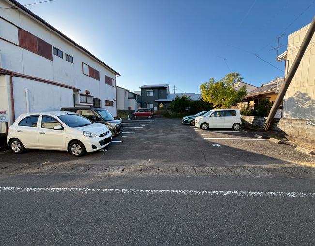 吉村町パーキングの外観・駐車場イメージ1枚目