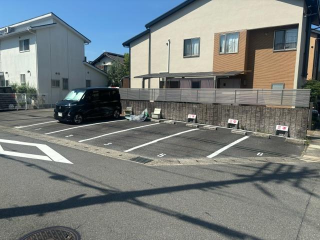 長恩寺ガレージ③の外観・駐車場イメージ1枚目