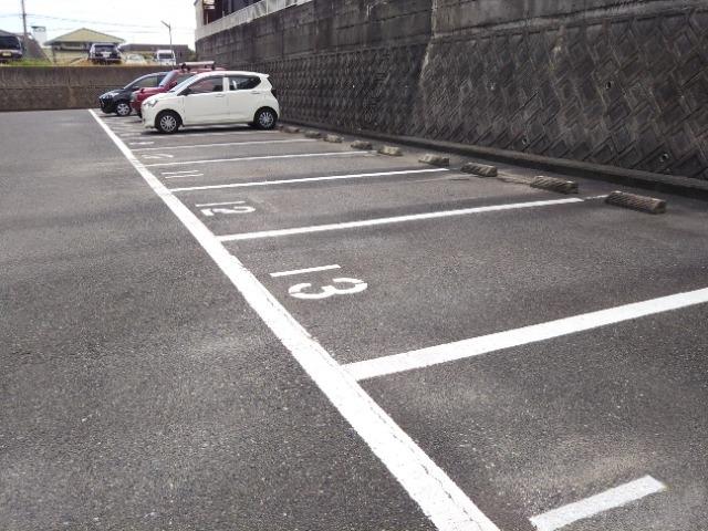 小波瀬(24870)の外観・駐車場イメージ1枚目