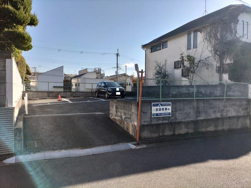 西安岡寺 ﾓｰﾀｰﾌﾟｰﾙの外観・駐車場イメージ1枚目