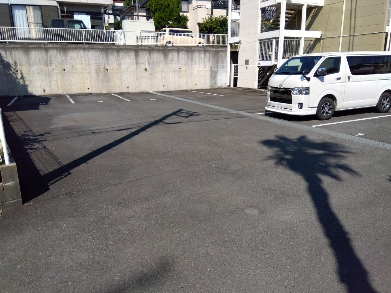 ＩＳＥＹＡ(17090)の外観・駐車場イメージ2枚目