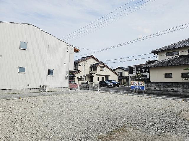 遠藤駐車場の外観・駐車場イメージ2枚目