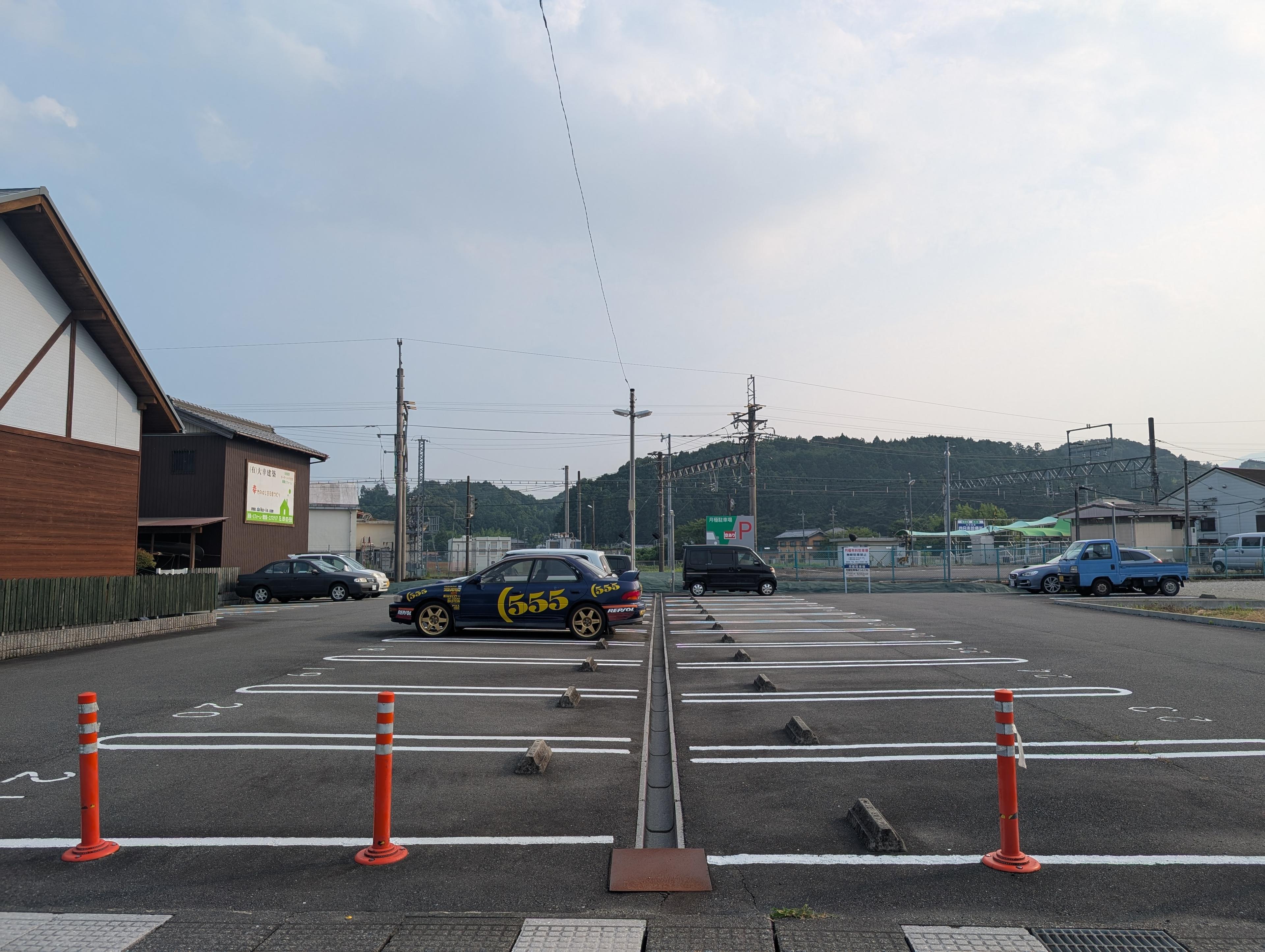 パークサイト　大脇の外観・駐車場イメージ2枚目