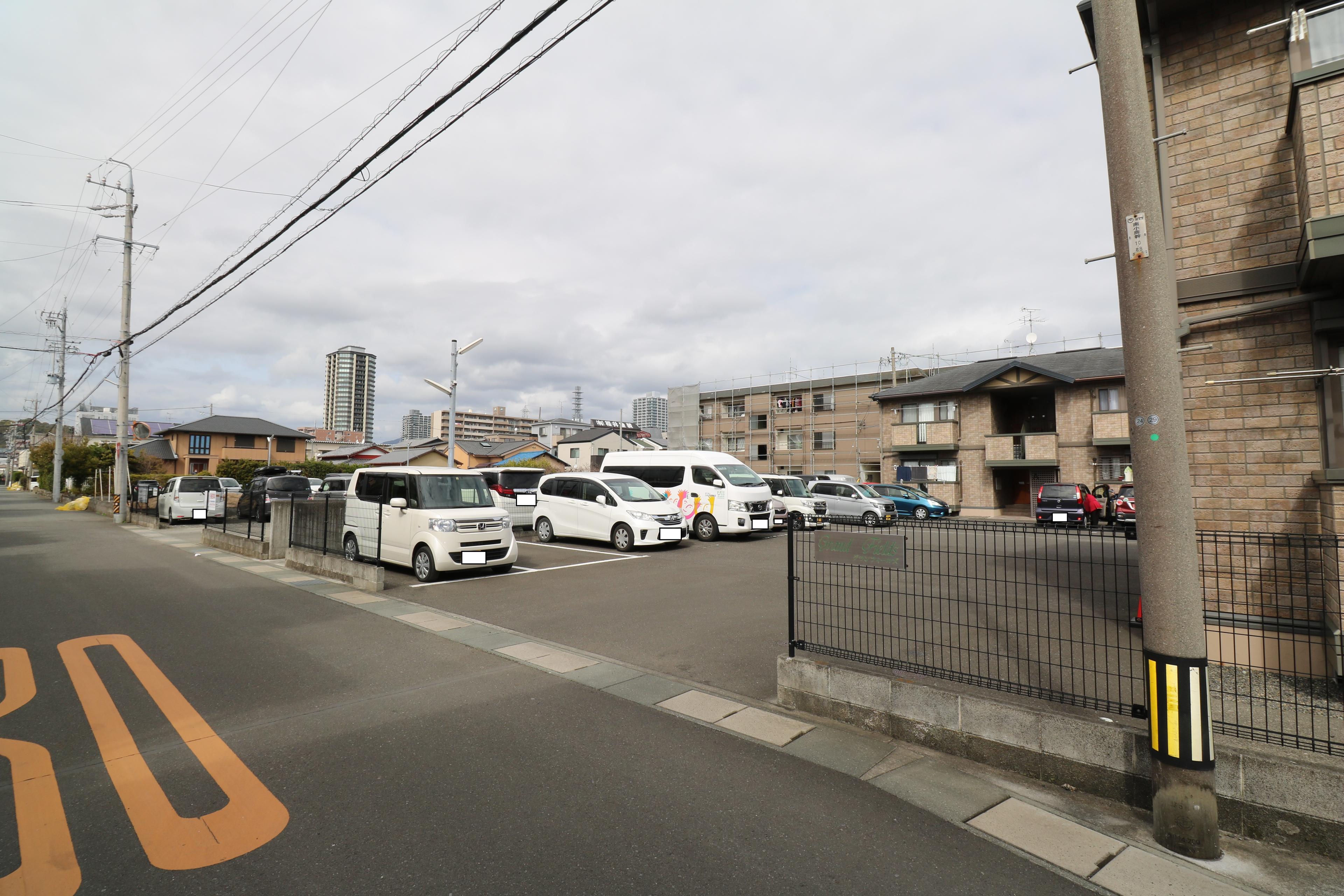 Gran Fields 1 Parkingの外観・駐車場イメージ1枚目