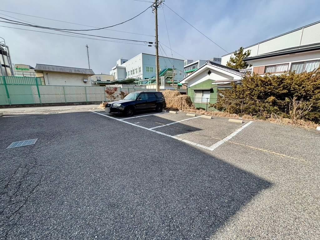 オーセブン(33781)の外観・駐車場イメージ1枚目