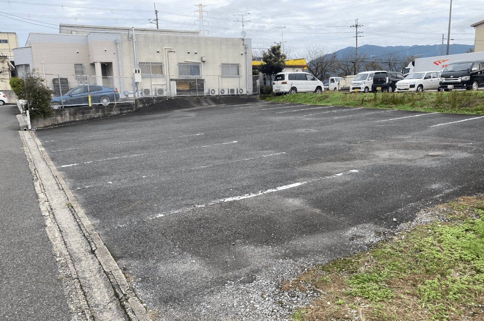 林田町Ｋガレージの外観・駐車場イメージ1枚目