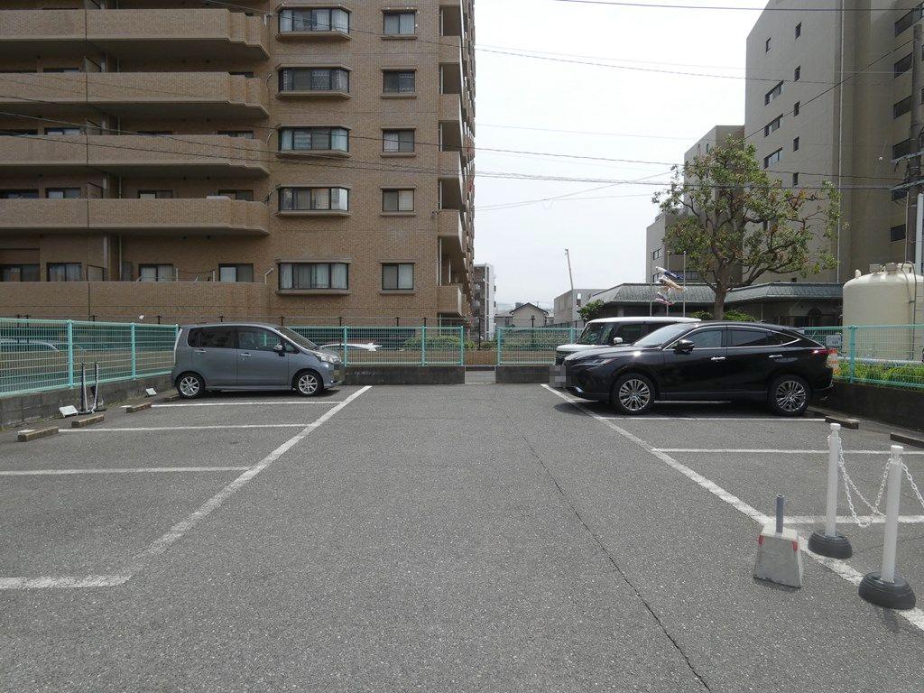 海玉駐車場の外観・駐車場イメージ2枚目