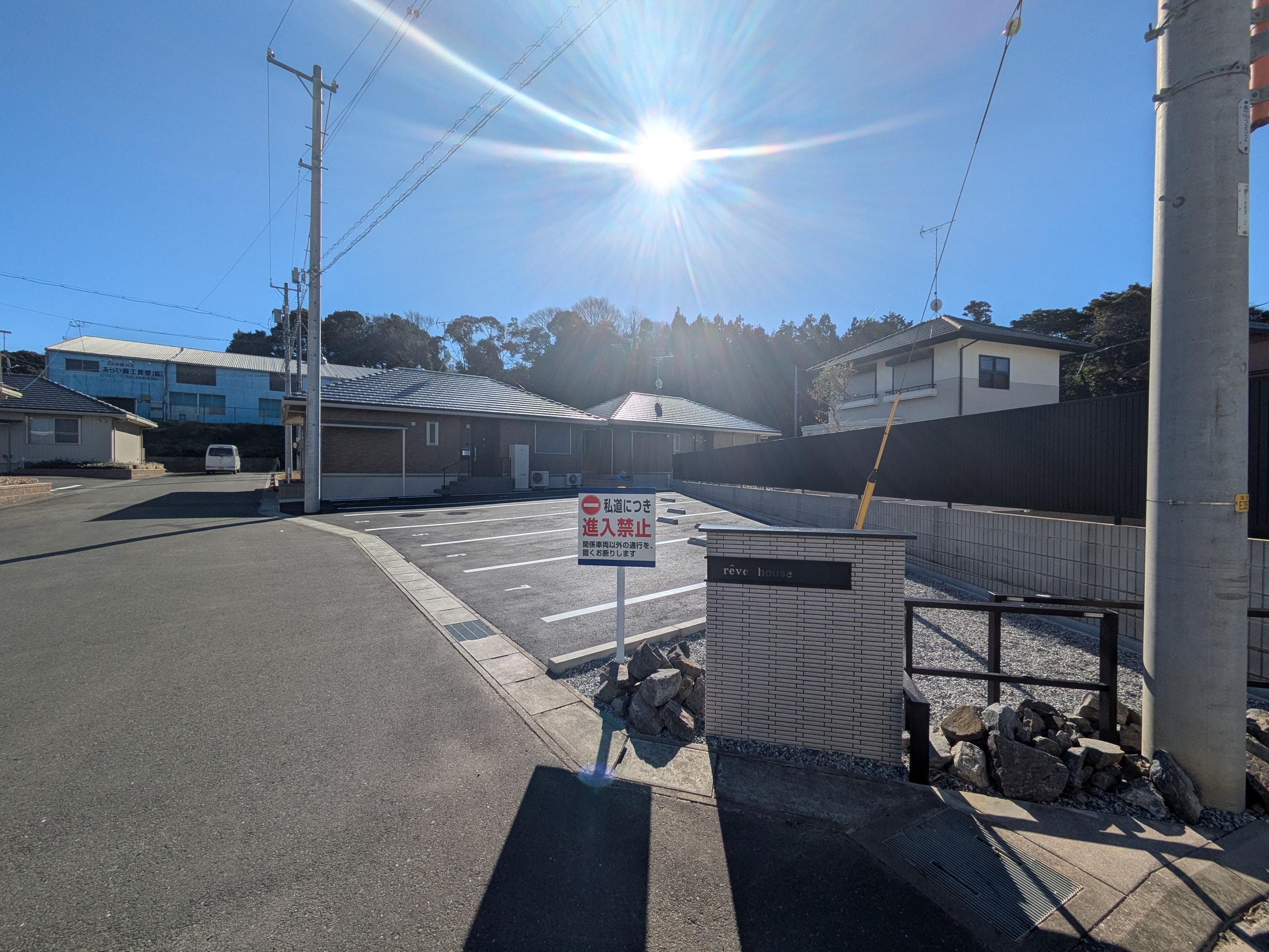 レーヴハウス駐車場の外観・駐車場イメージ1枚目