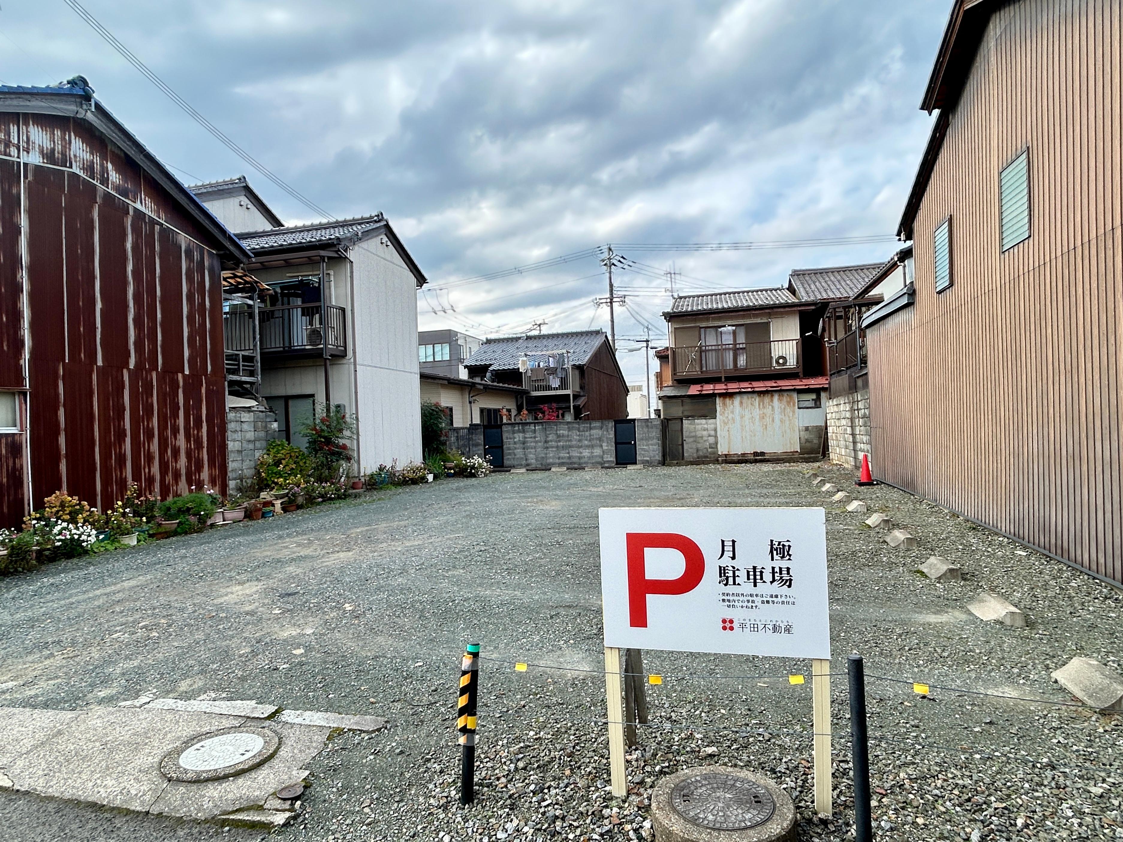 鈴鹿駐車場の外観・駐車場イメージ1枚目