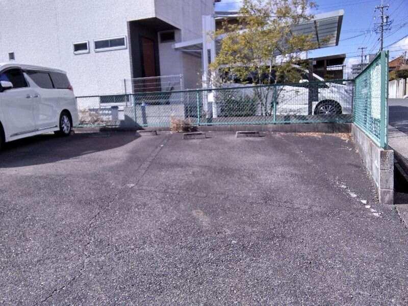 ＦＫ黒沢台２丁目中村駐車場の外観・駐車場イメージ2枚目