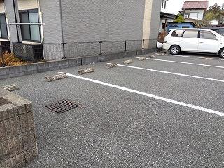 アヴニール(29724)の外観・駐車場イメージ1枚目
