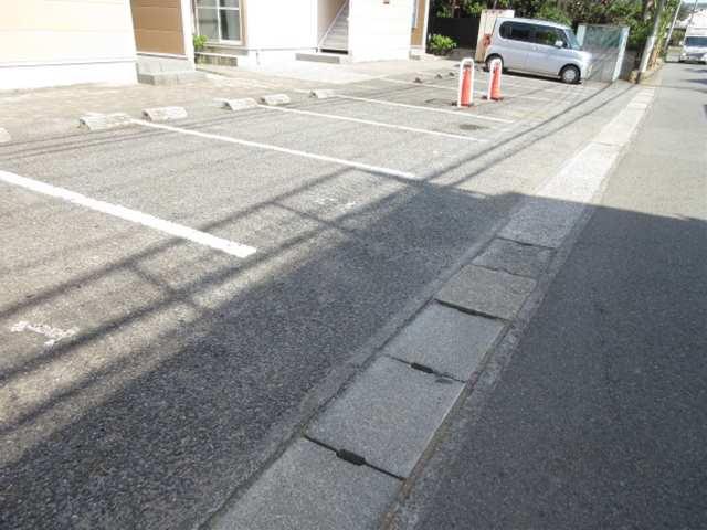 シーサイドＢ(22129)の外観・駐車場イメージ1枚目