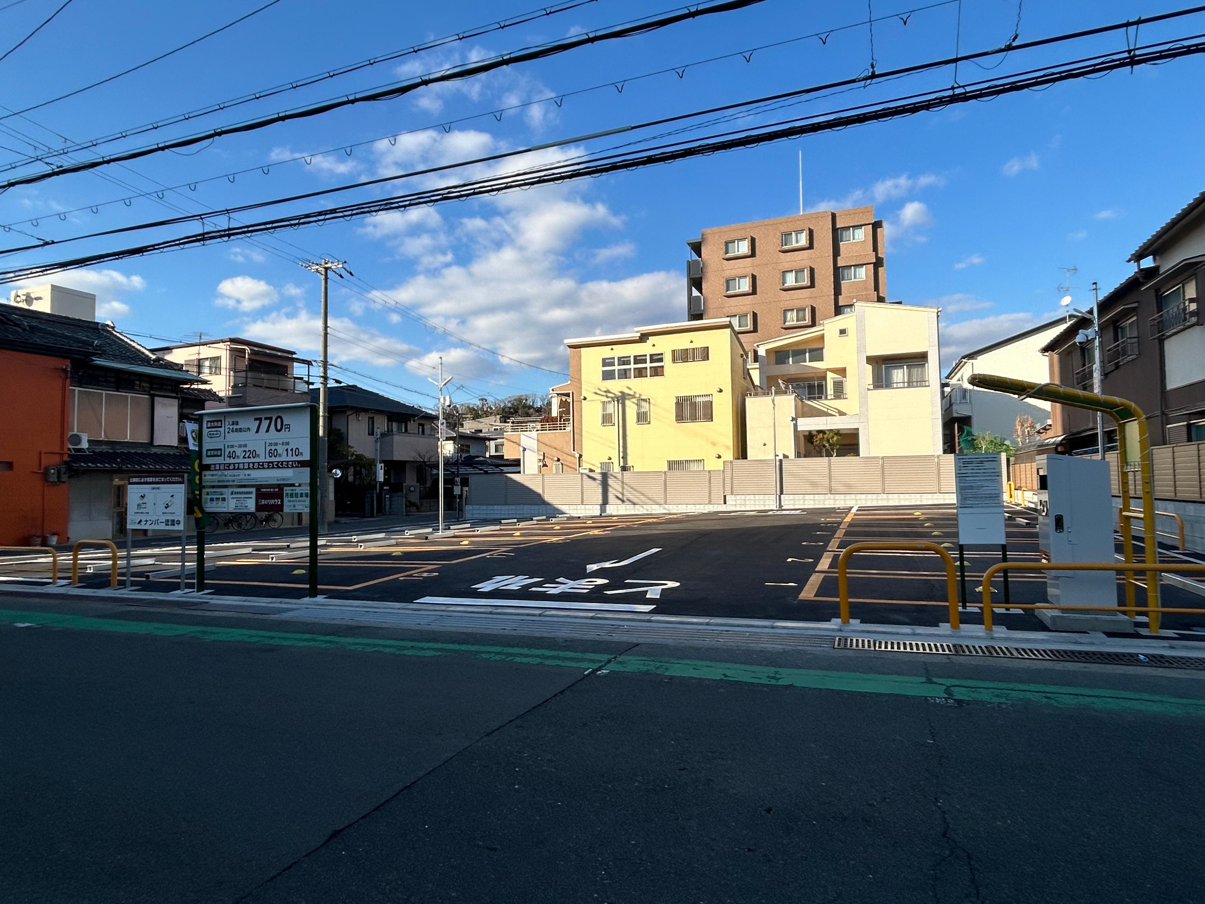 吹田垂水町１丁目第２の外観・駐車場イメージ1枚目