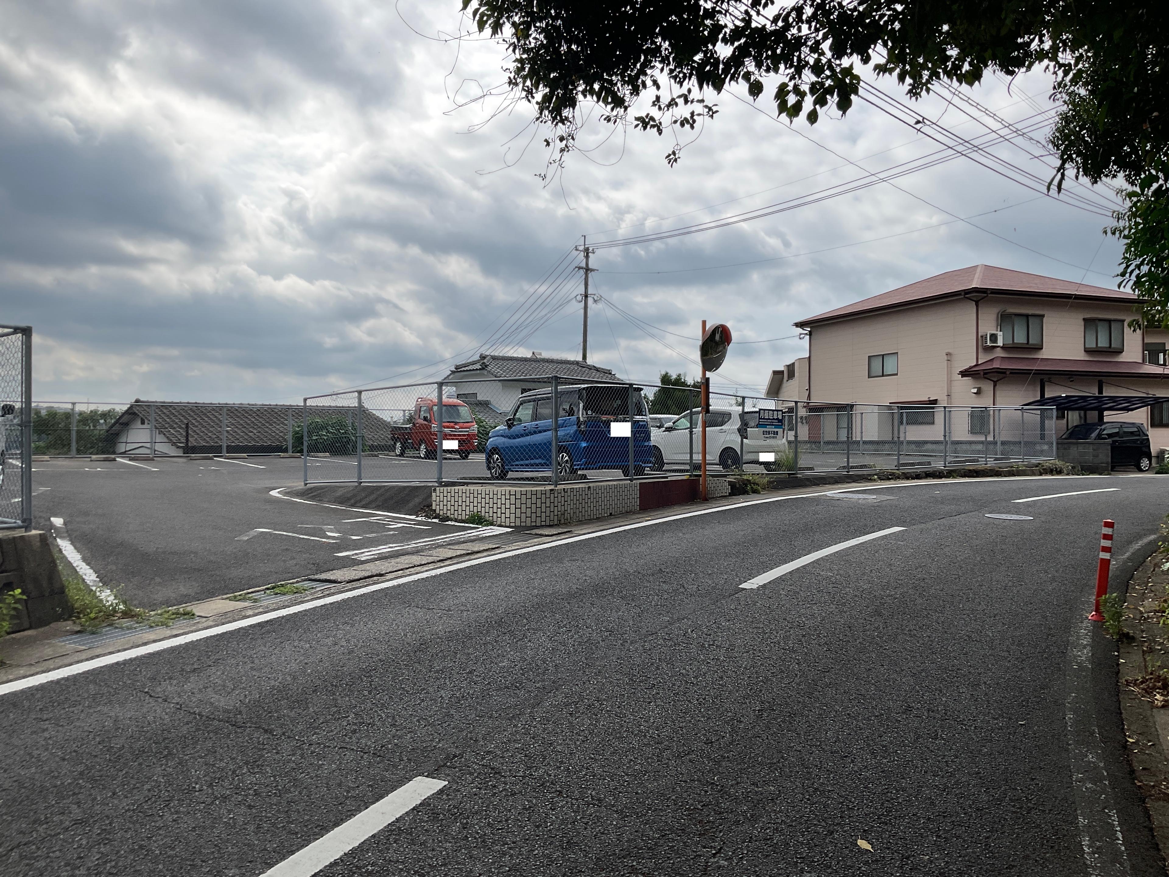 前田駐車場の外観・駐車場イメージ1枚目