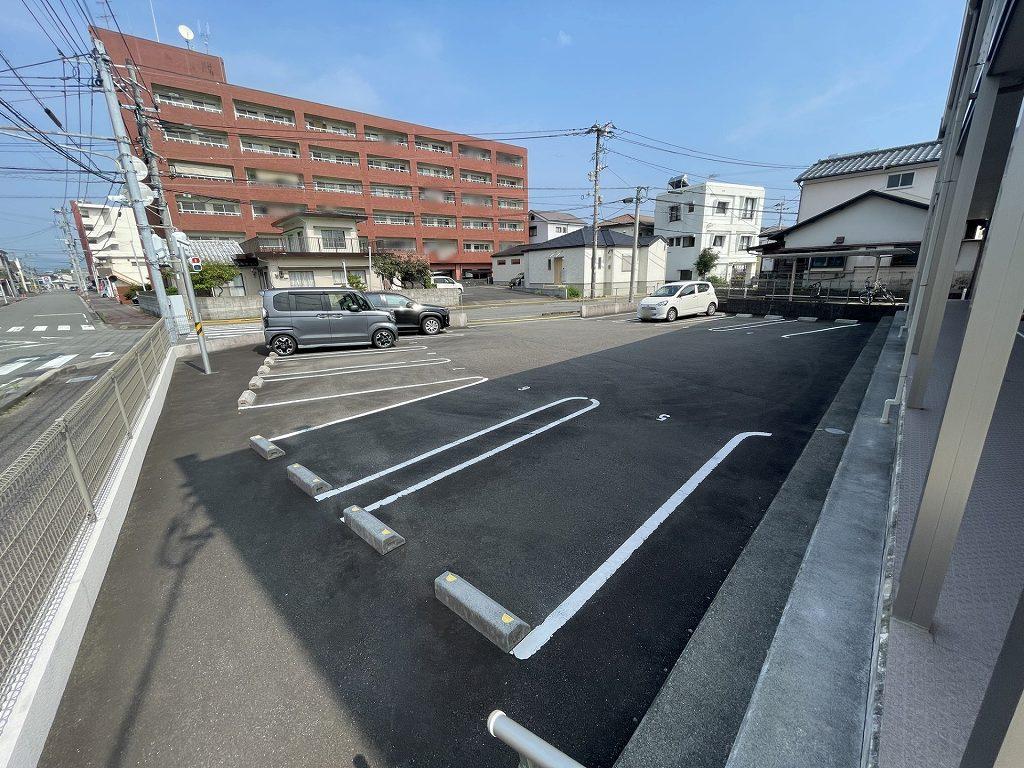 ミランダヴィーガ(56718)の外観・駐車場イメージ1枚目