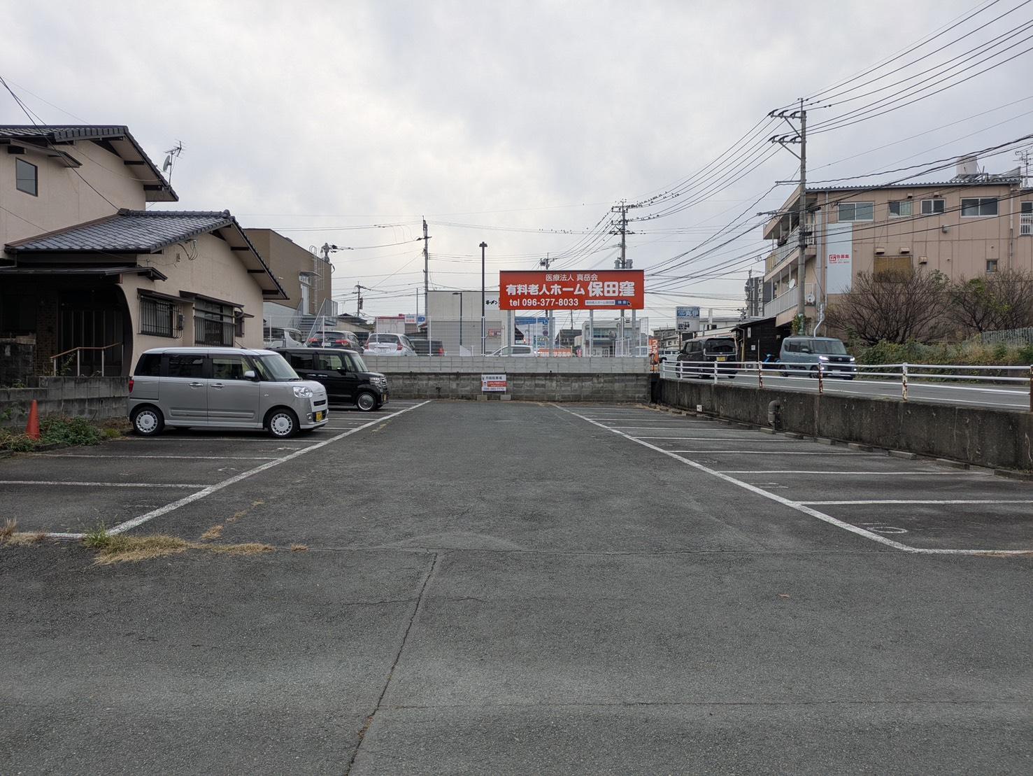 保田窪駐車場の外観・駐車場イメージ1枚目