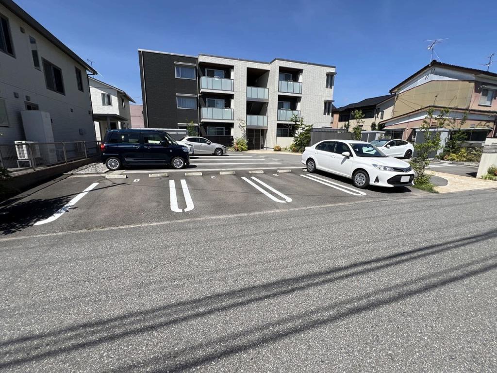 FKクレスティーク駐車場の外観・駐車場イメージ1枚目