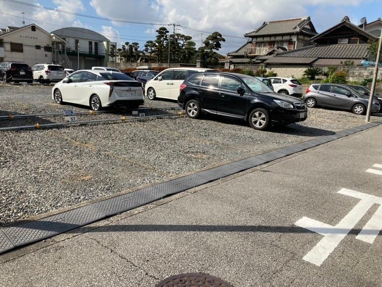 中村駐車場の外観・駐車場イメージ3枚目