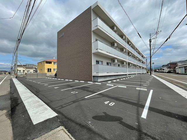 Lien12月極駐車場の外観・駐車場イメージ1枚目
