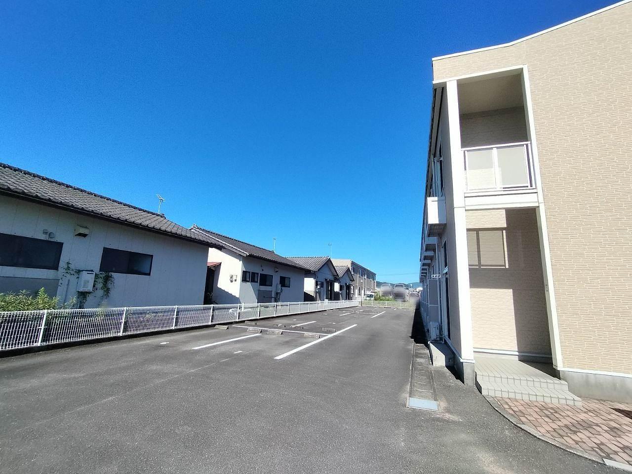 プルメリアⅢ(40115)の外観・駐車場イメージ1枚目