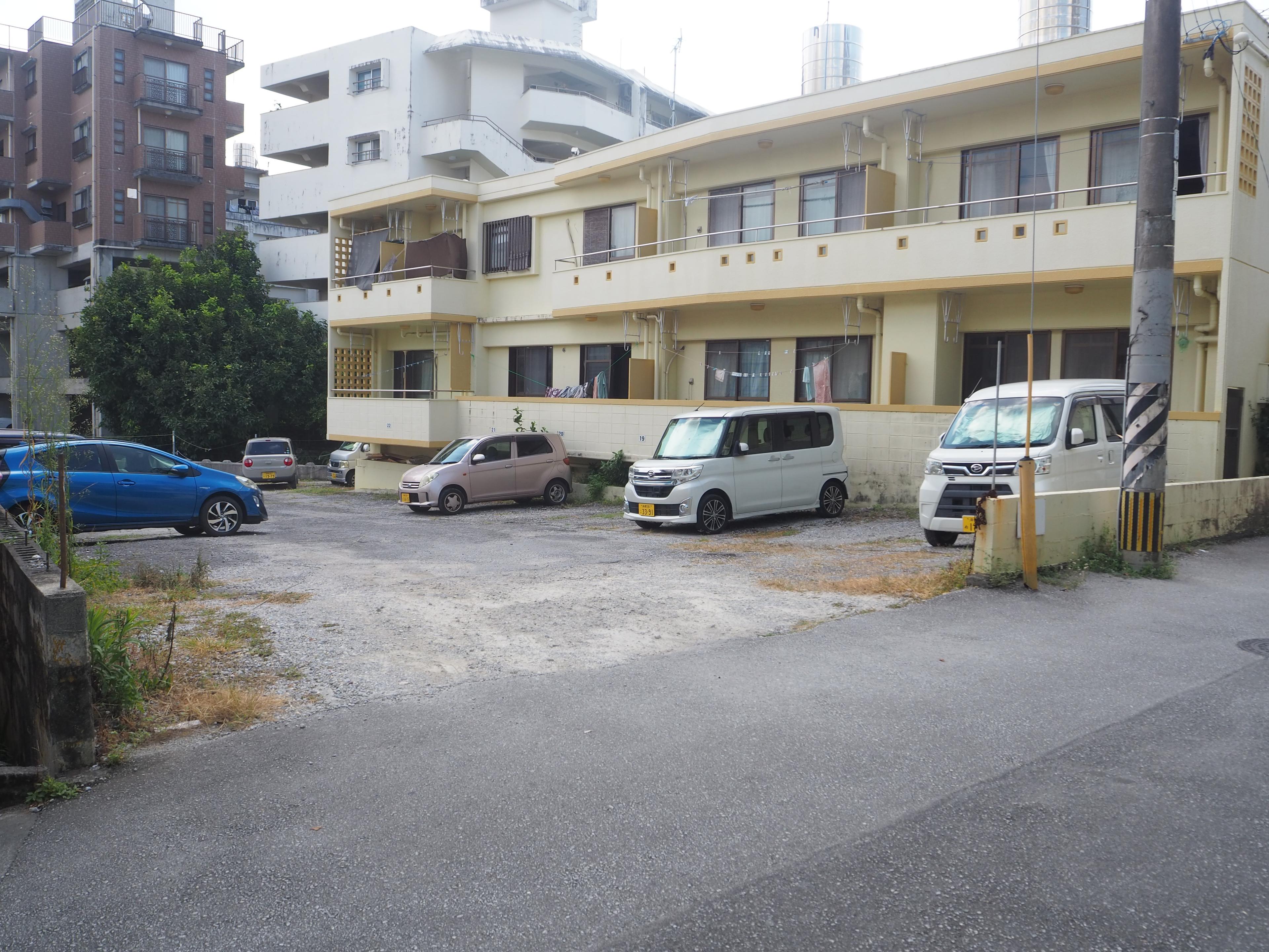 城間駐車場の外観・駐車場イメージ2枚目