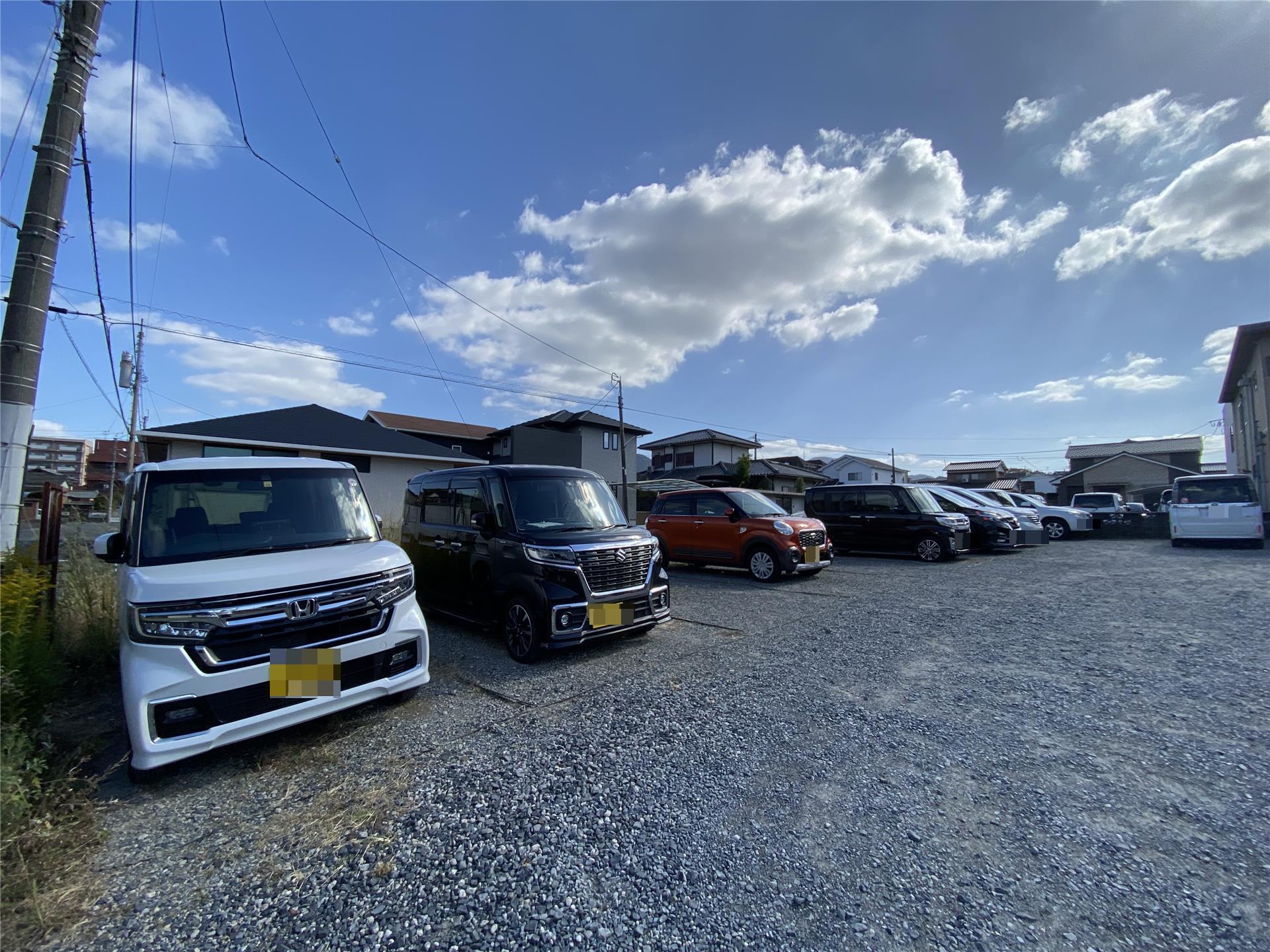 小川パーキングの外観・駐車場イメージ2枚目