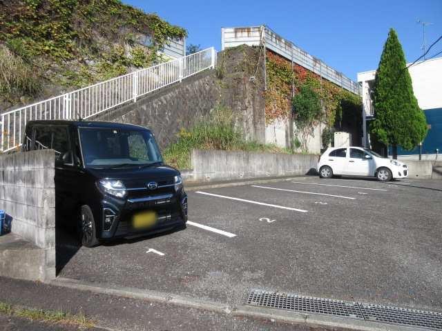 ウエストコート(18651)の外観・駐車場イメージ1枚目