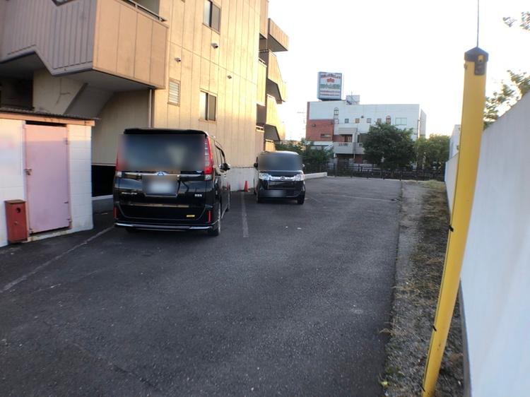 フォルチュネラメゾン駐車場の外観・駐車場イメージ2枚目