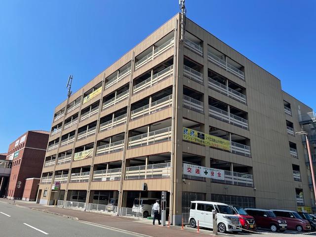 立体駐車場(シャリエ和歌山大学前ヴェリテ入居者専用)3F,4F,6Fの外観・駐車場イメージ2枚目
