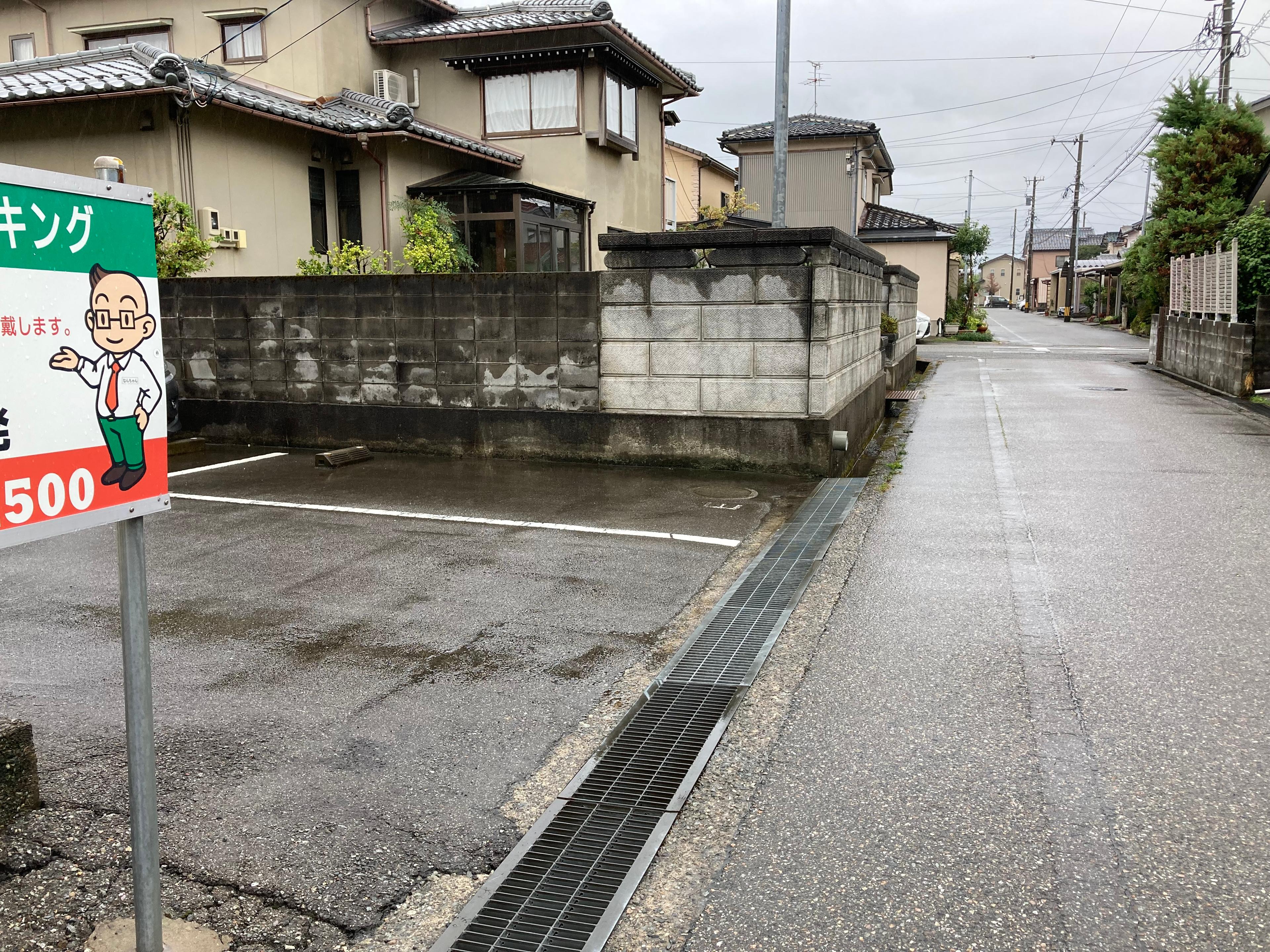 ハイツAパーキングの外観・駐車場イメージ3枚目