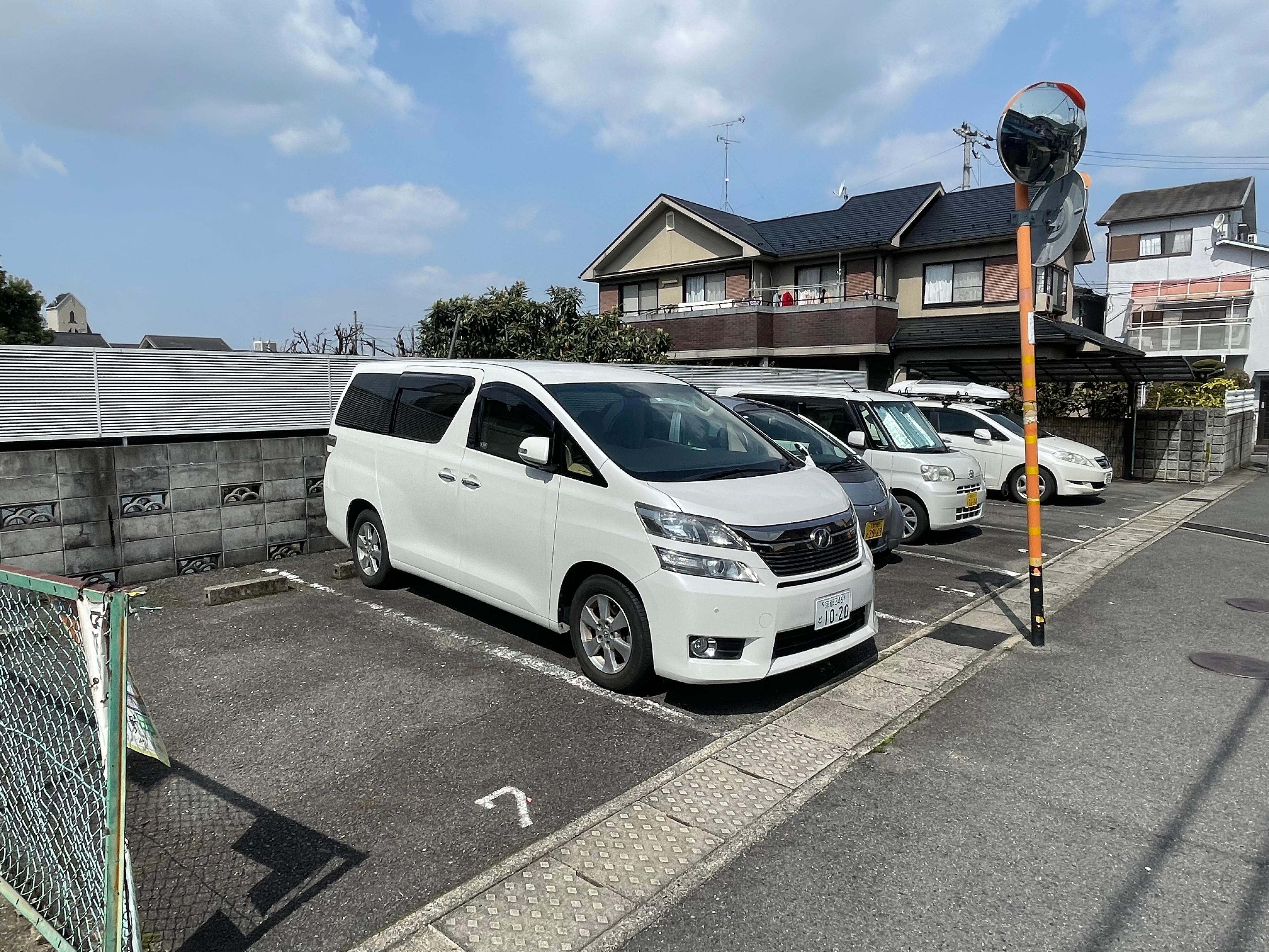 駐車場画像2枚目