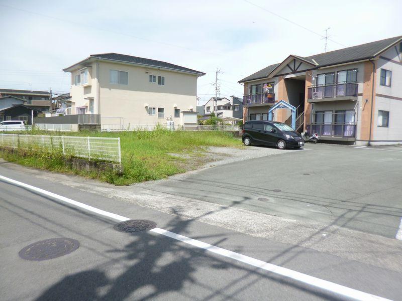 ﾒｿﾞﾝｿﾚｲﾕﾊﾟｰｷﾝｸﾞの外観・駐車場イメージ2枚目