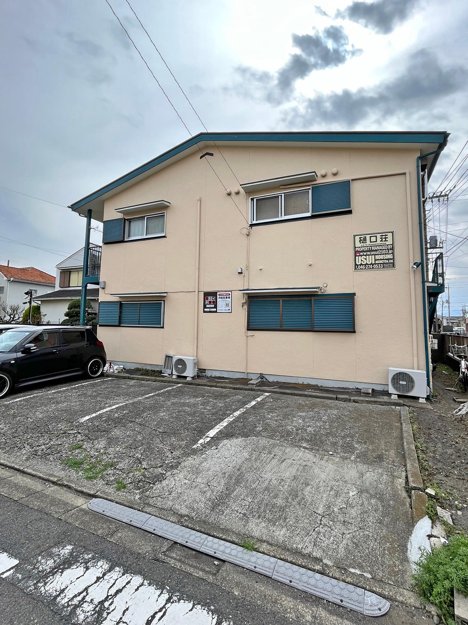 樋口荘の外観・駐車場イメージ1枚目