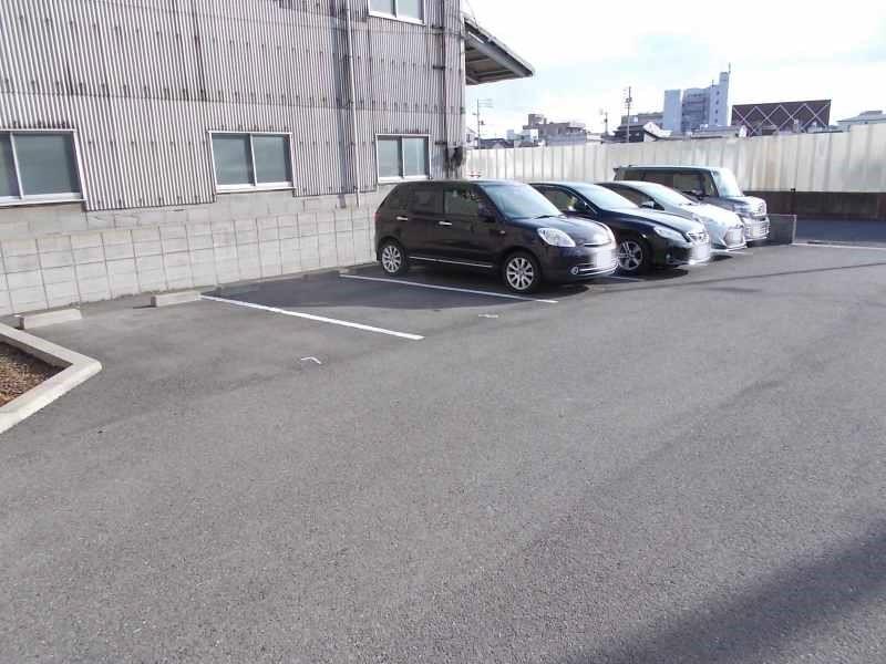 アステック(38416)の外観・駐車場イメージ1枚目